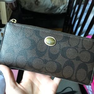 Coach wallet! (brown & tan)